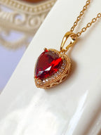 Collar Corazón Divino