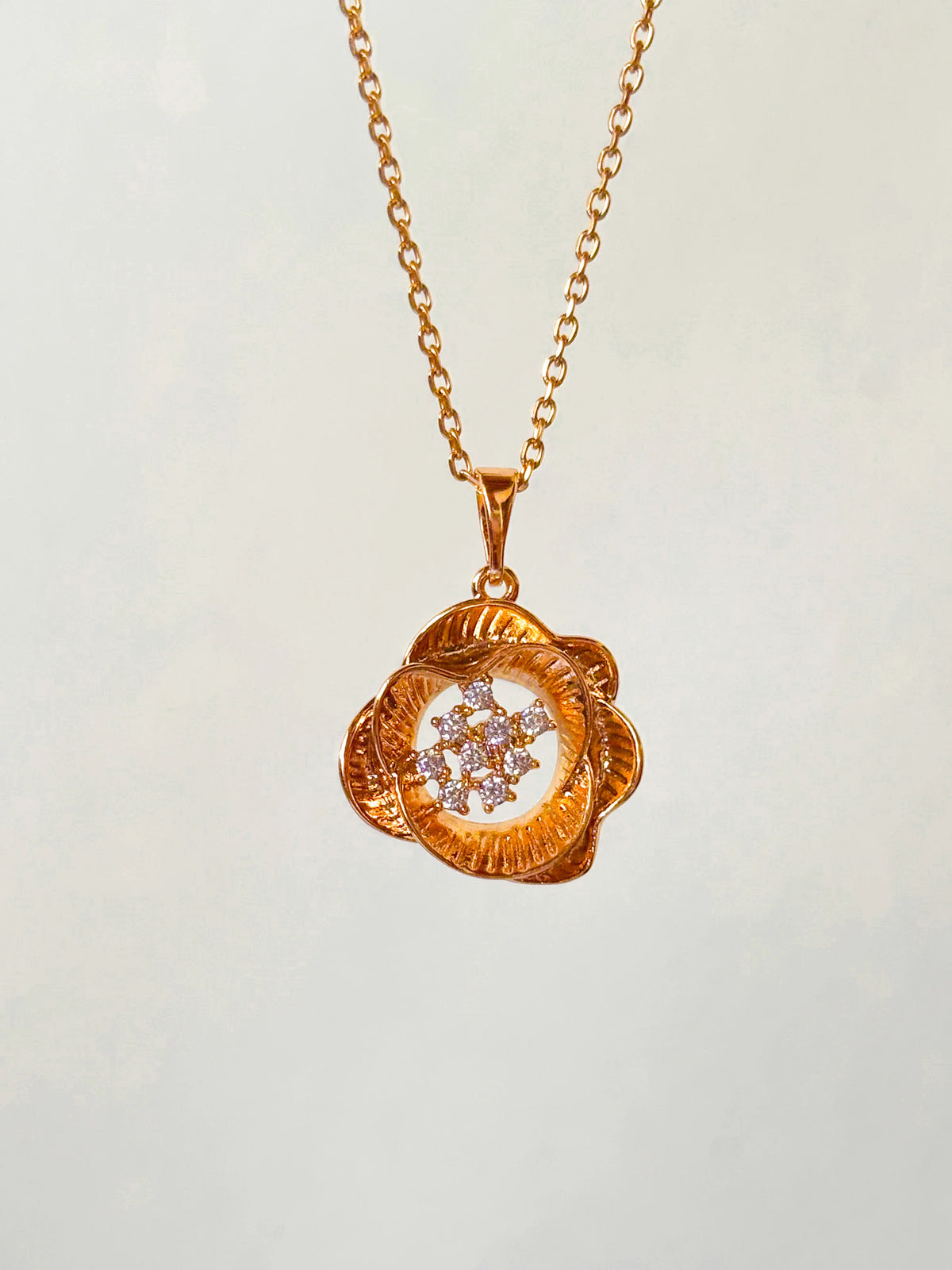 Collar Rosa Radiante