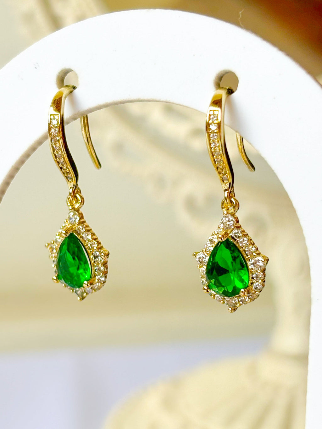 Pendientes Reina