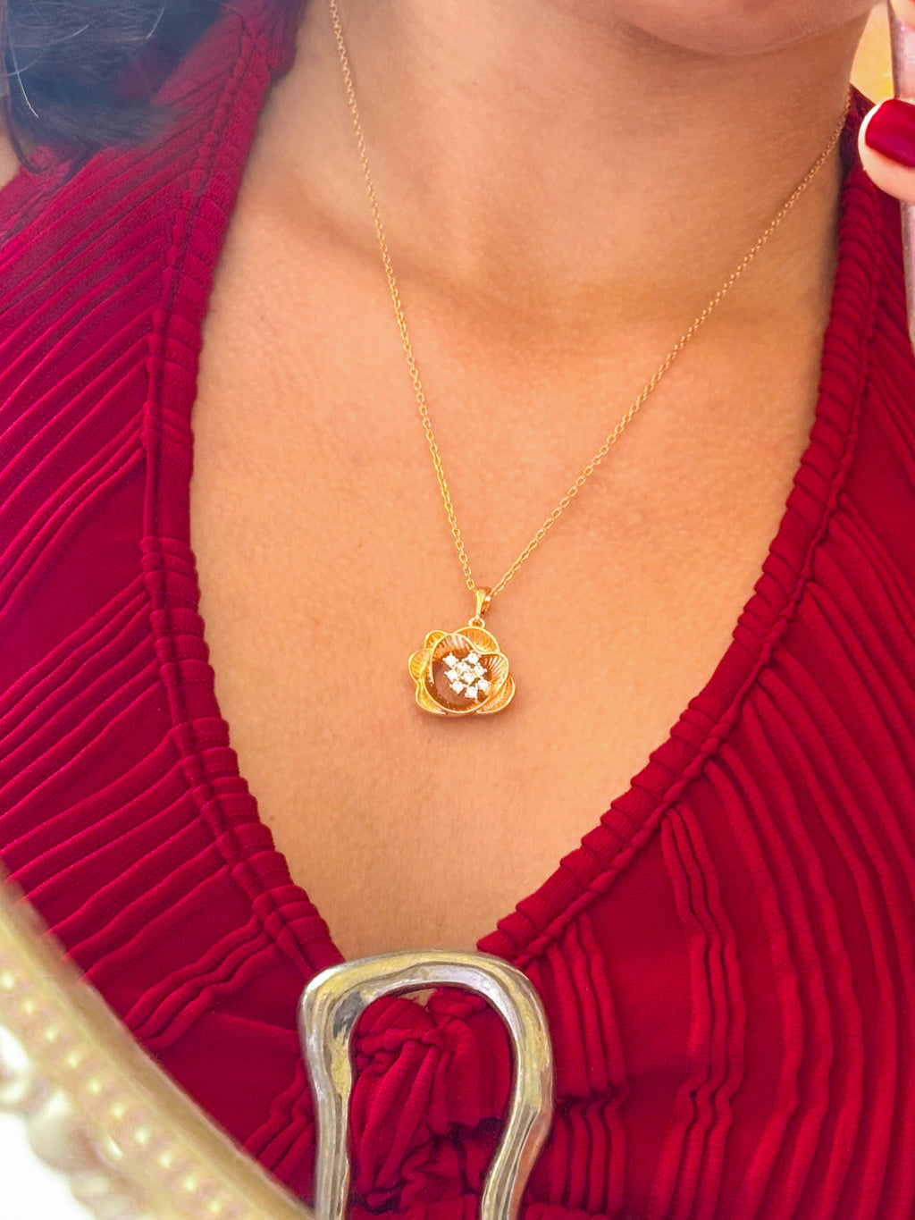 Collar Rosa Radiante