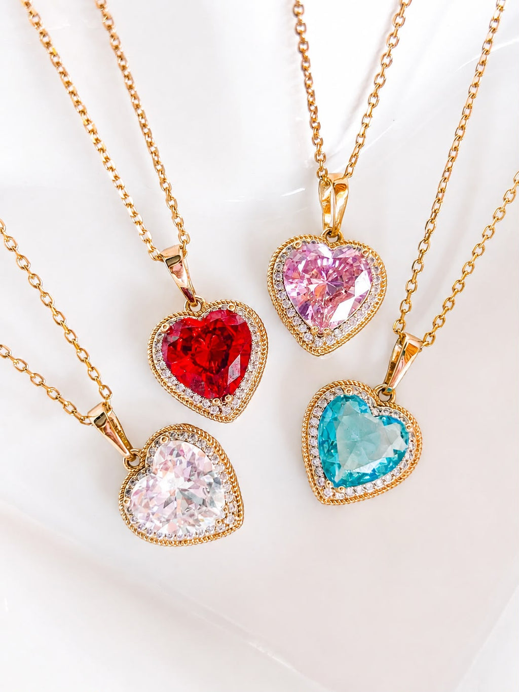 Collar Corazón Divino