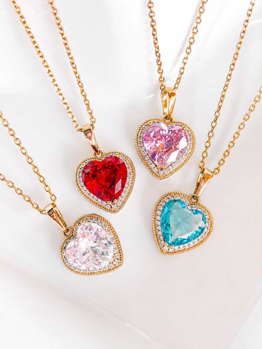 Collar Corazón Divino