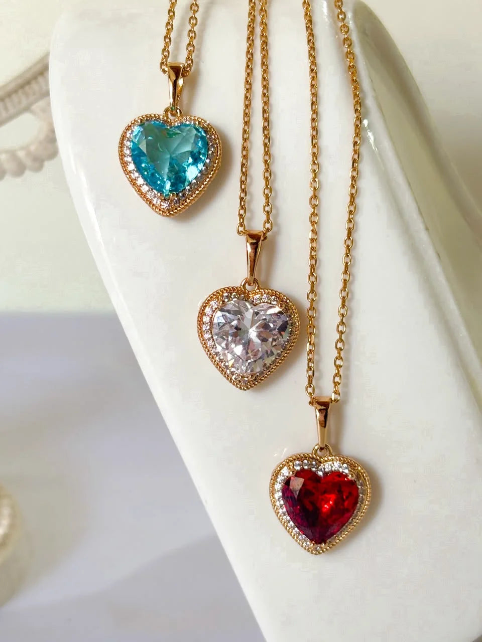 Collar Corazón Divino